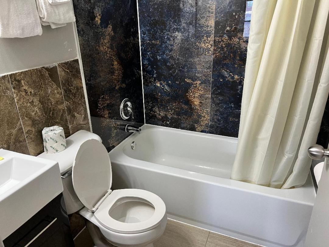 Miami Inn & Suites Oak Lawn Buitenkant foto