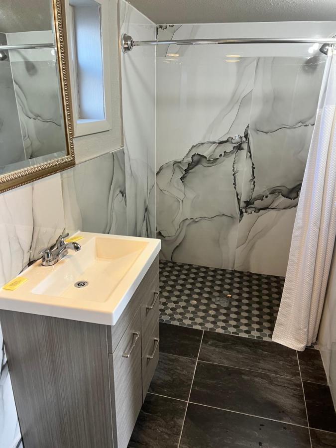 Miami Inn & Suites Oak Lawn Buitenkant foto