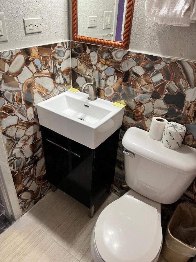 Miami Inn & Suites Oak Lawn Buitenkant foto