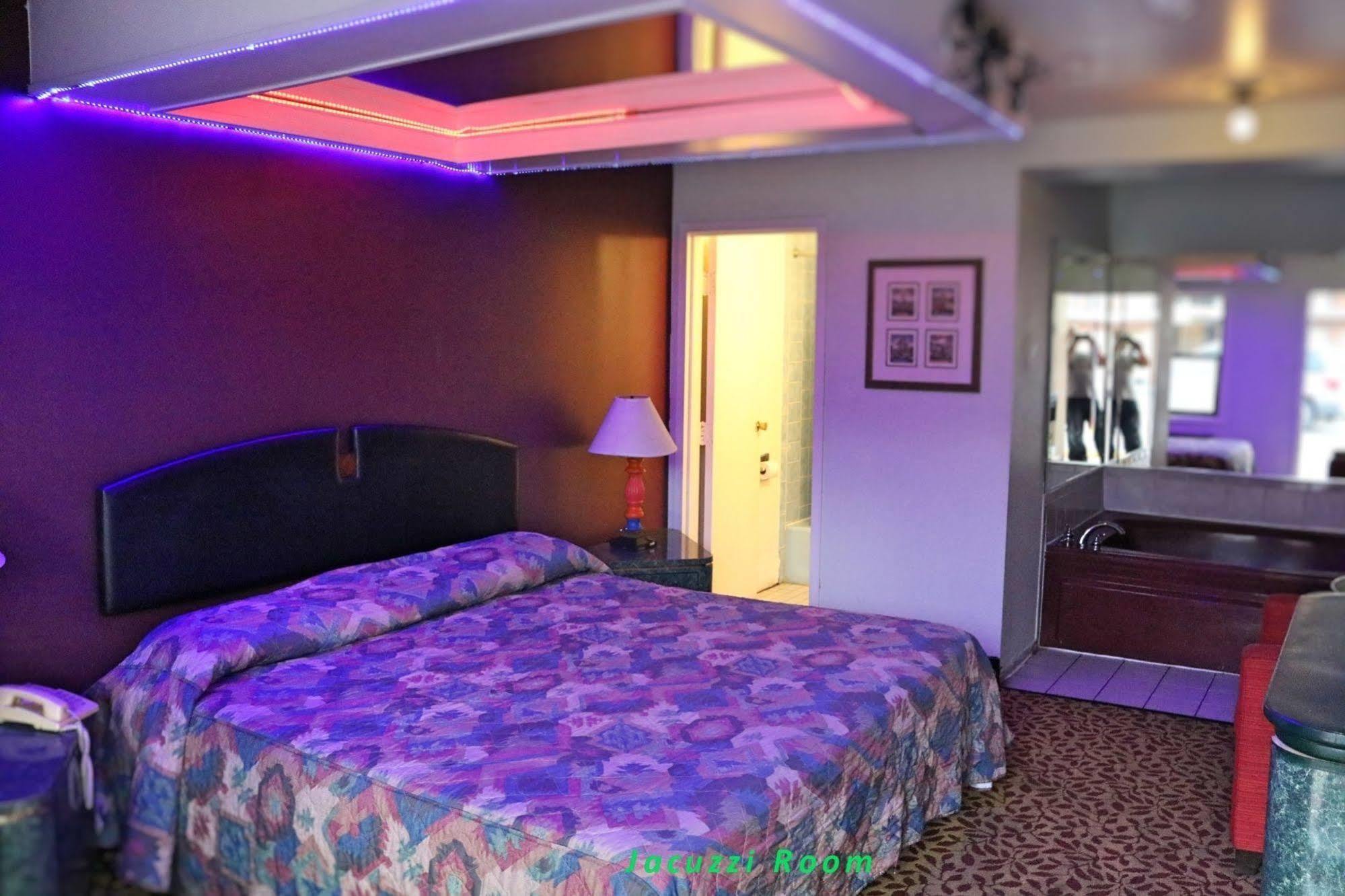 Miami Inn & Suites Oak Lawn Buitenkant foto
