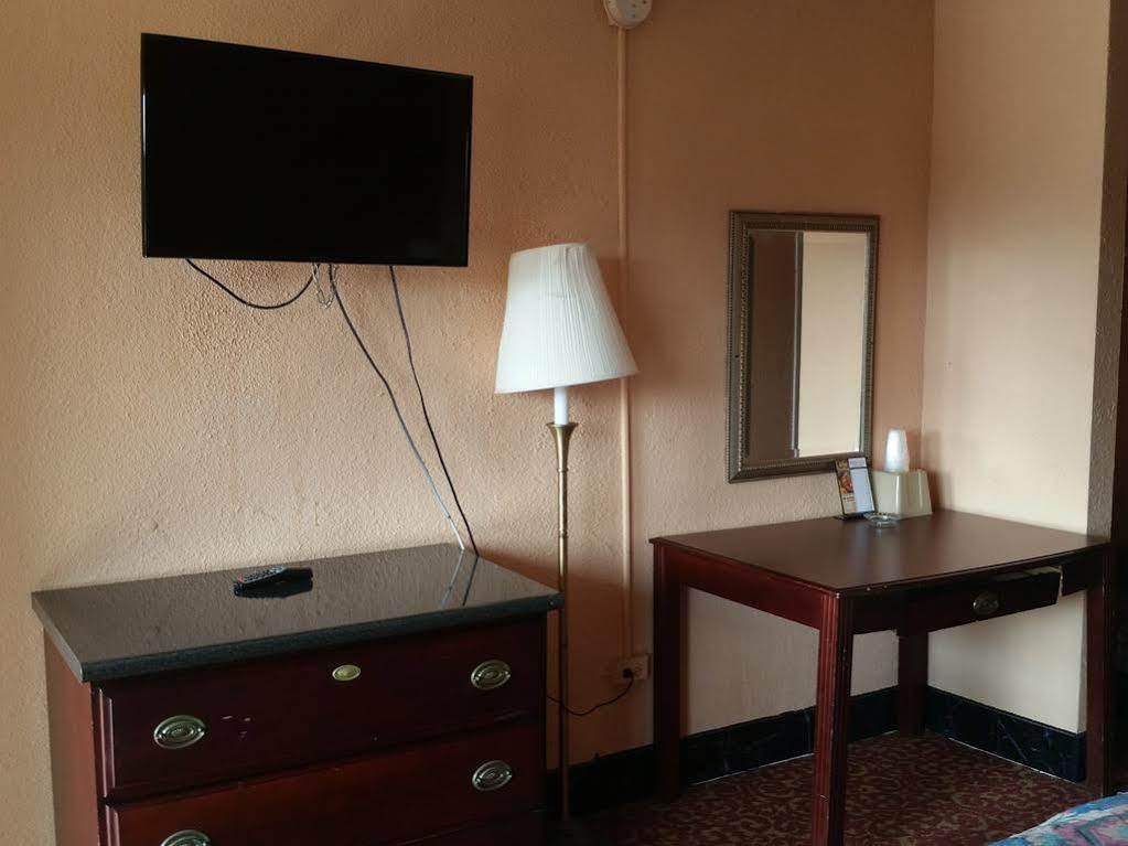 Miami Inn & Suites Oak Lawn Buitenkant foto