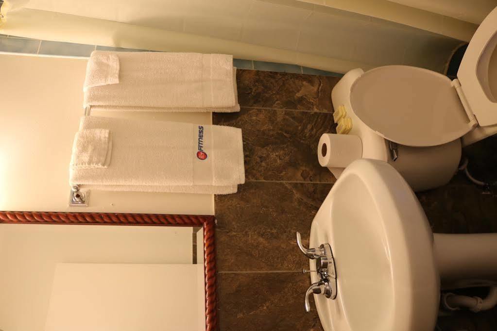 Miami Inn & Suites Oak Lawn Buitenkant foto