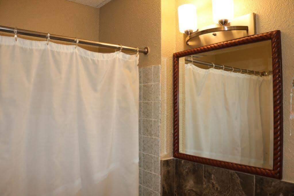 Miami Inn & Suites Oak Lawn Buitenkant foto