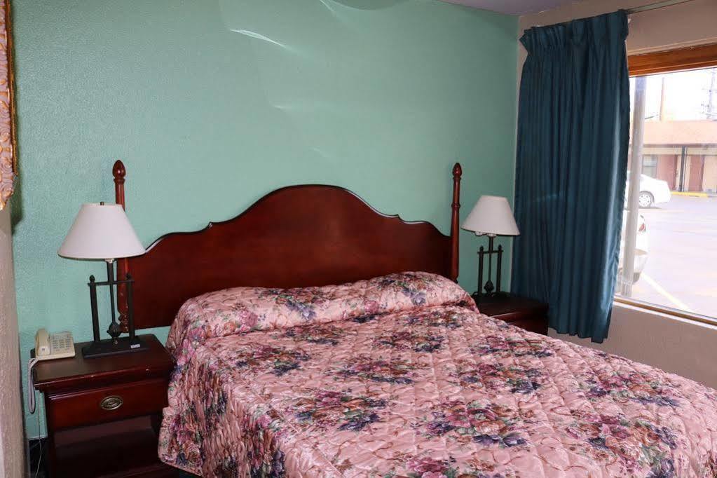 Miami Inn & Suites Oak Lawn Buitenkant foto